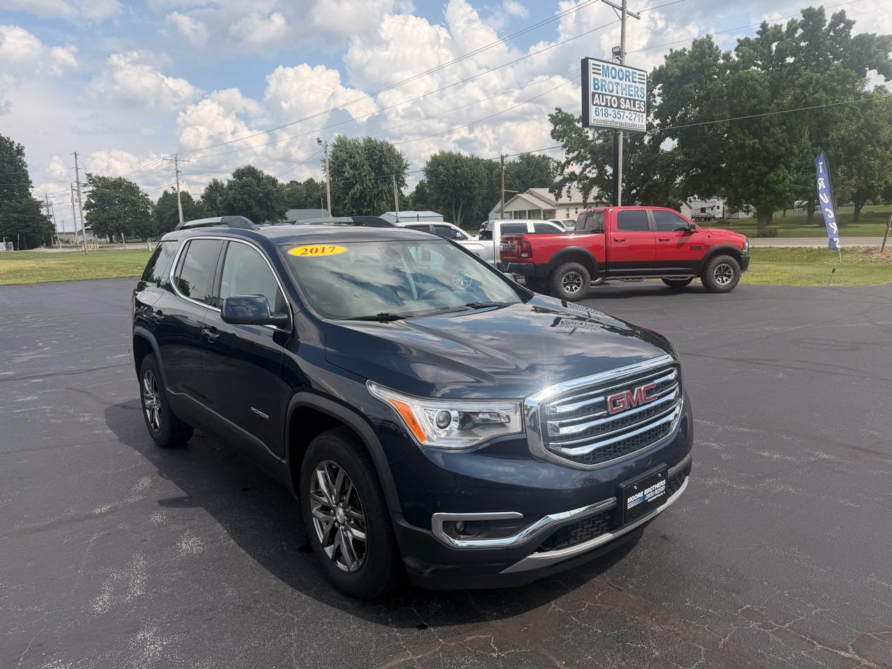 GMC Acadia FWD 4dr SLT w/SLT-1 2017