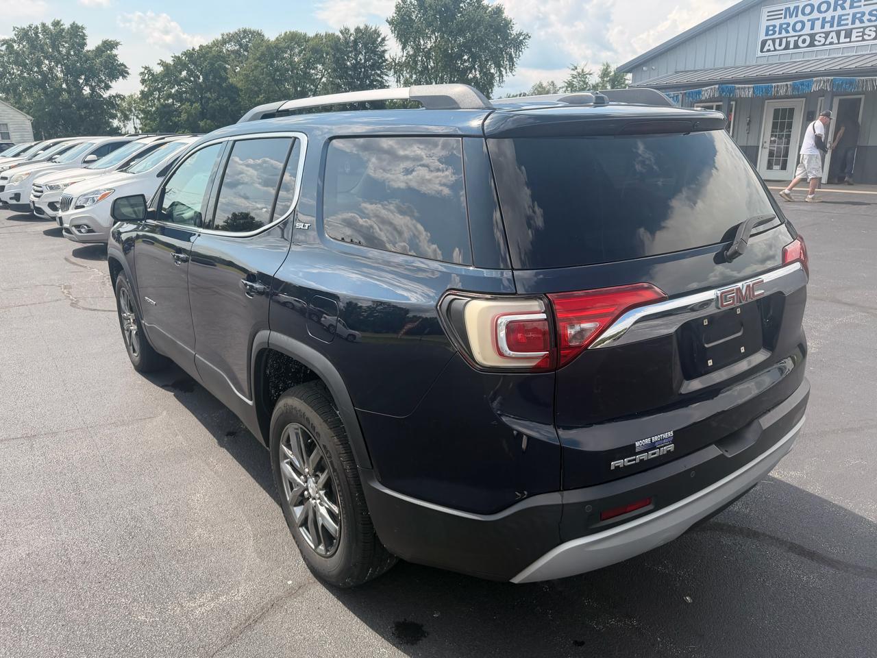 GMC Acadia FWD 4dr SLT w/SLT-1 2017