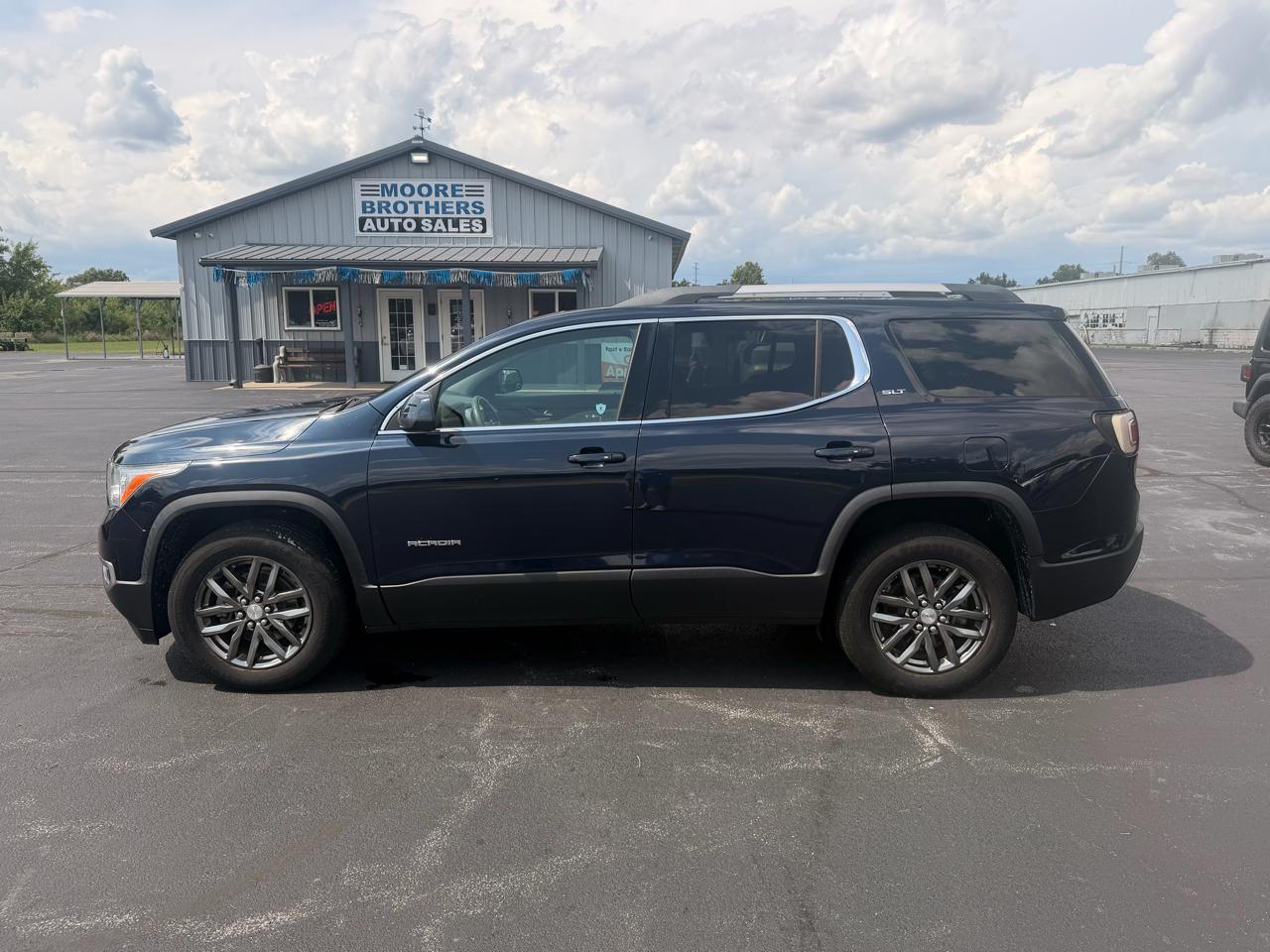GMC Acadia FWD 4dr SLT w/SLT-1 2017