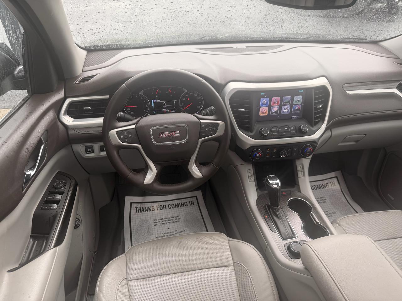 GMC Acadia FWD 4dr SLT w/SLT-1 2017