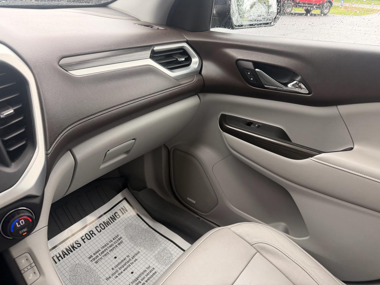 GMC Acadia FWD 4dr SLT w/SLT-1 2017