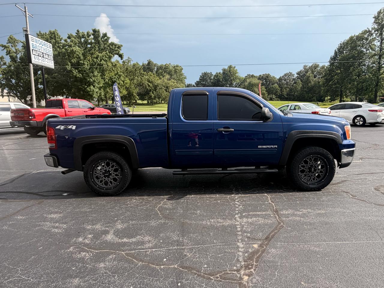 GMC Sierra 1500 4WD Ext Cab 143.5" SLE 2013