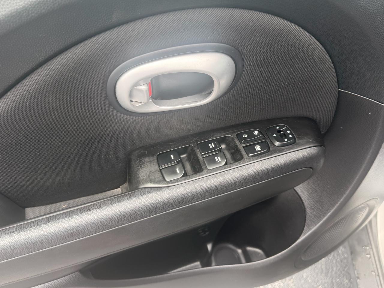 Kia Soul 5dr Wgn Auto + 2014
