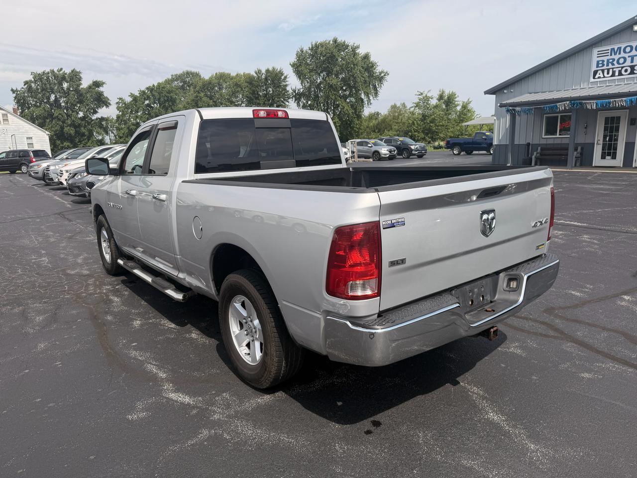 RAM 1500 4WD Quad Cab 140.5" SLT 2011