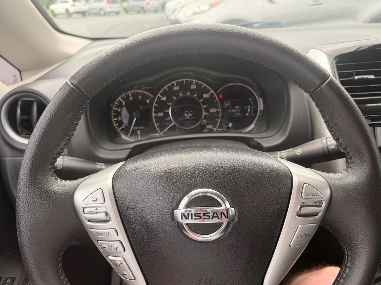 Nissan Versa Note 5dr HB CVT 1.6 SV 2015