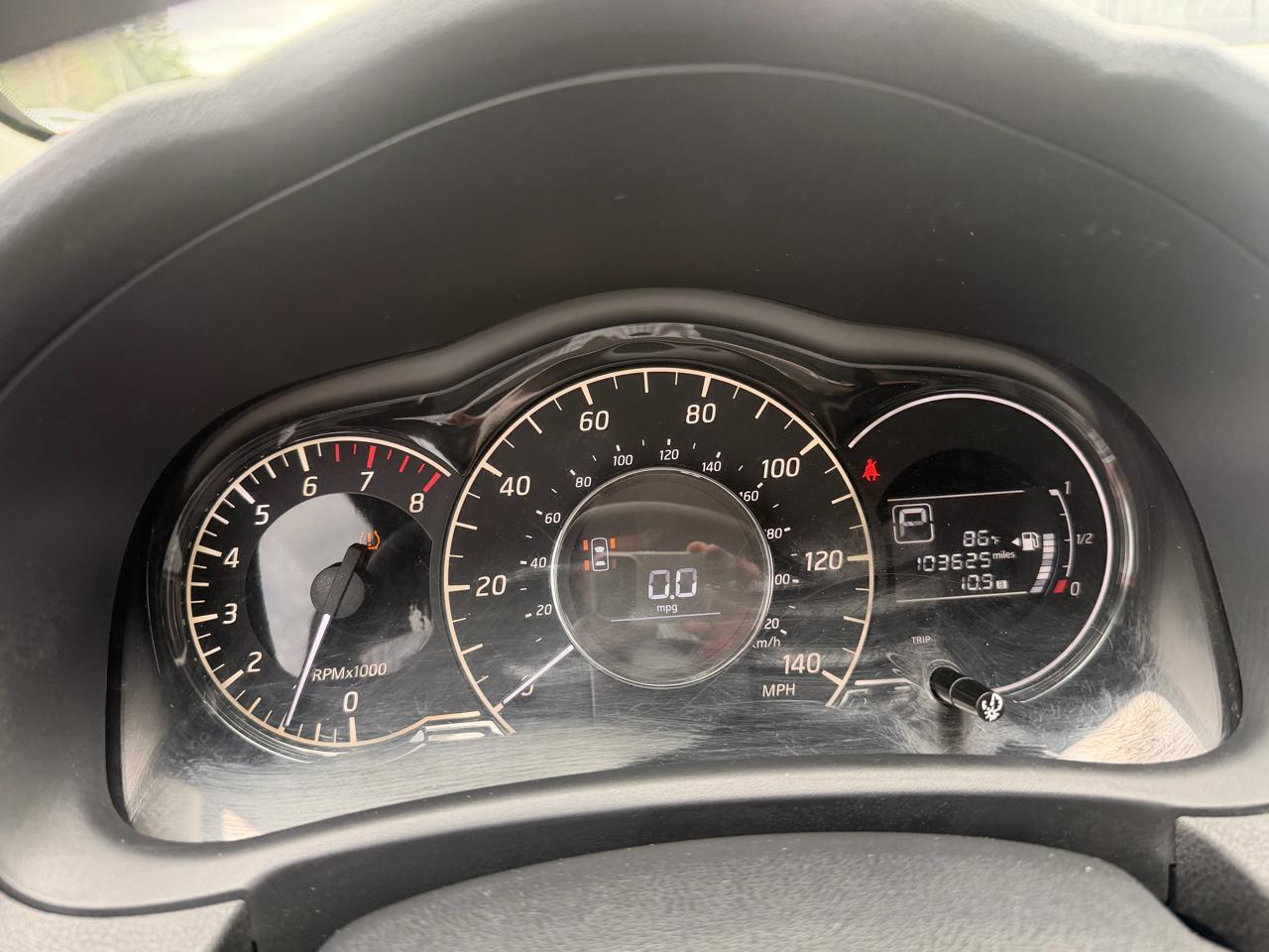 Nissan Versa Note 5dr HB CVT 1.6 SV 2015