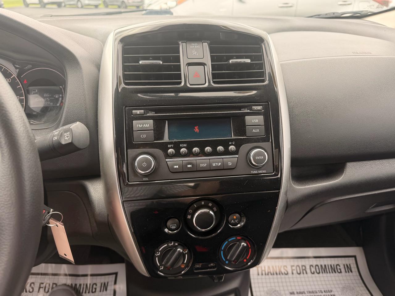 Nissan Versa Note 5dr HB CVT 1.6 SV 2015