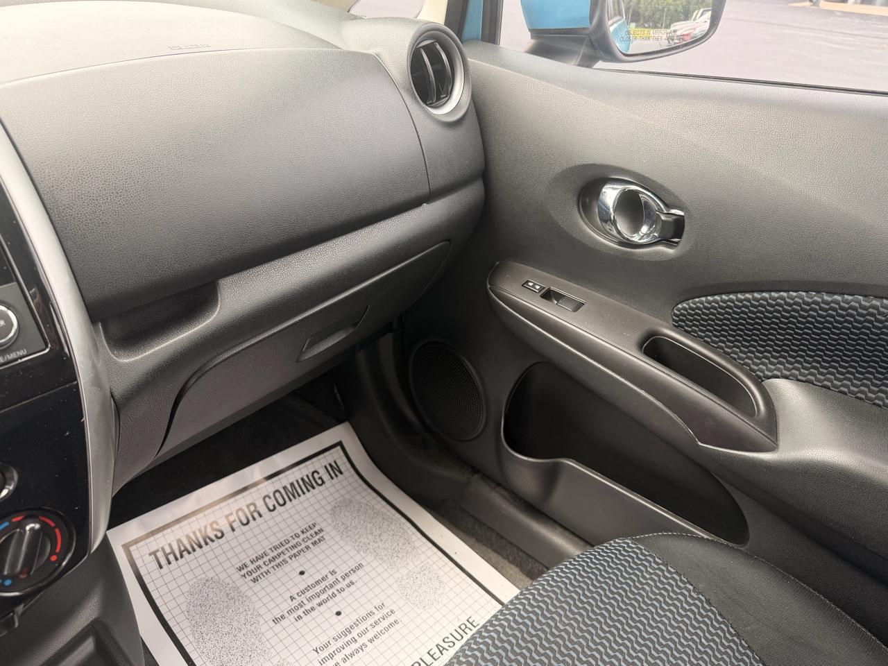Nissan Versa Note 5dr HB CVT 1.6 SV 2015