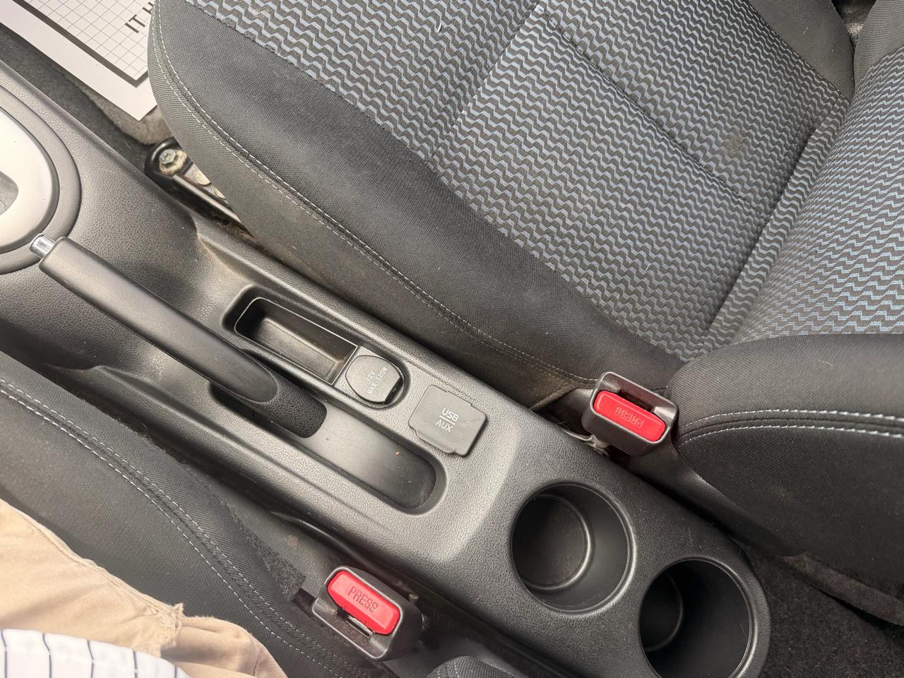 Nissan Versa Note 5dr HB CVT 1.6 SV 2015