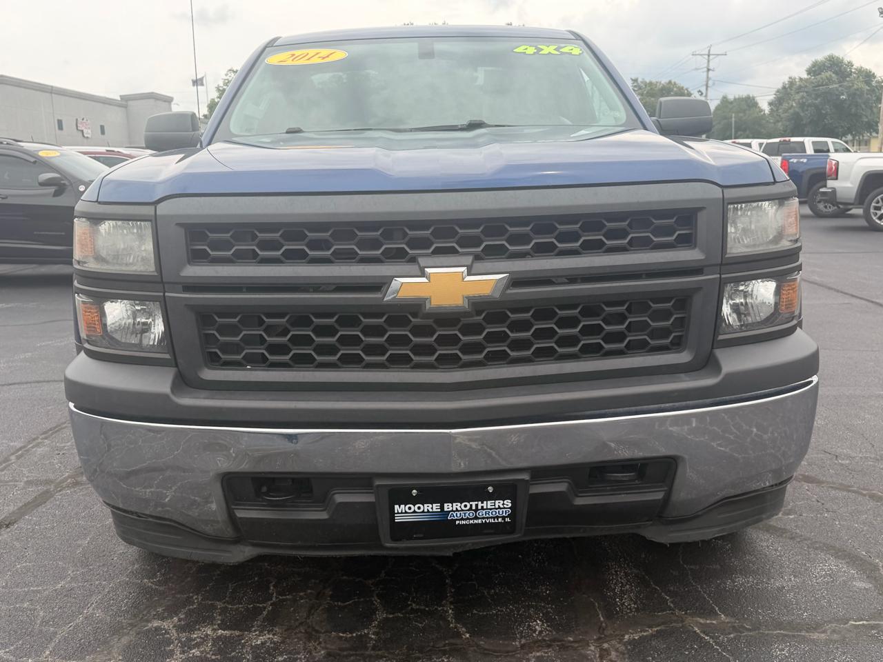 Chevrolet Silverado 1500 4WD Reg Cab 133.0" Work Truck w/1WT 2014