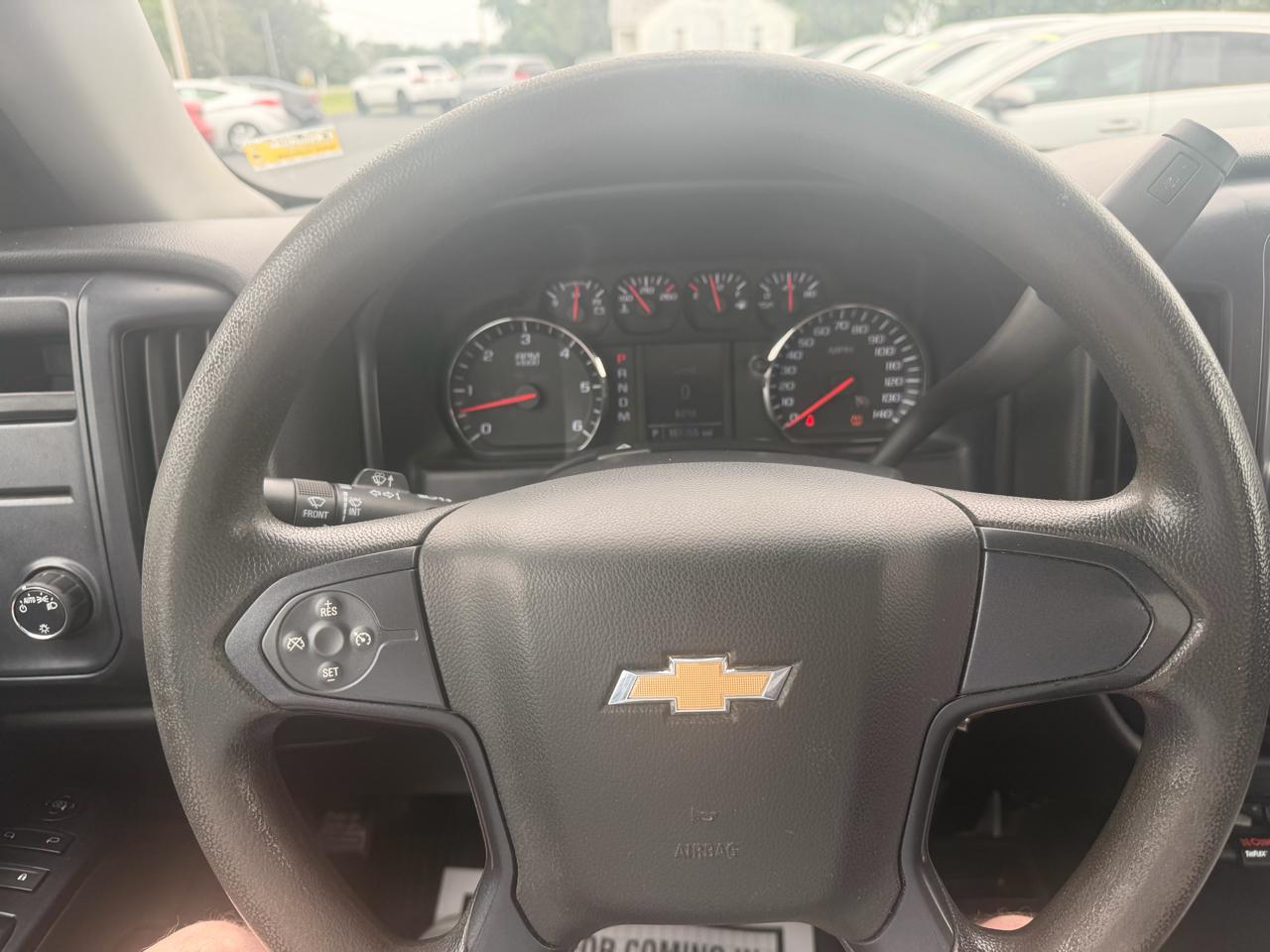 Chevrolet Silverado 1500 4WD Reg Cab 133.0" Work Truck w/1WT 2014