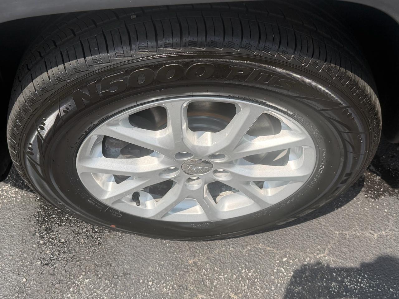 Jeep Cherokee 4WD 4dr Latitude 2015