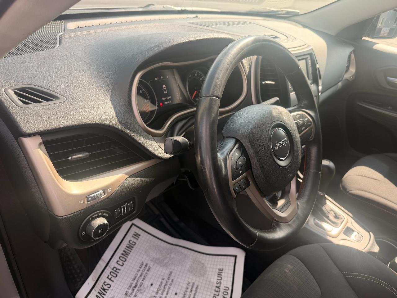 Jeep Cherokee 4WD 4dr Latitude 2015