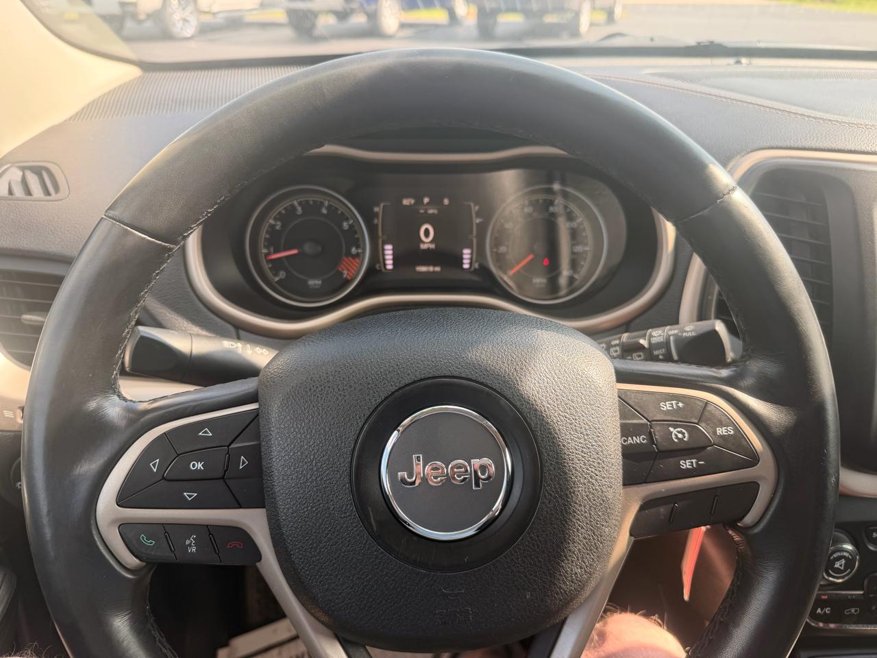 Jeep Cherokee 4WD 4dr Latitude 2015