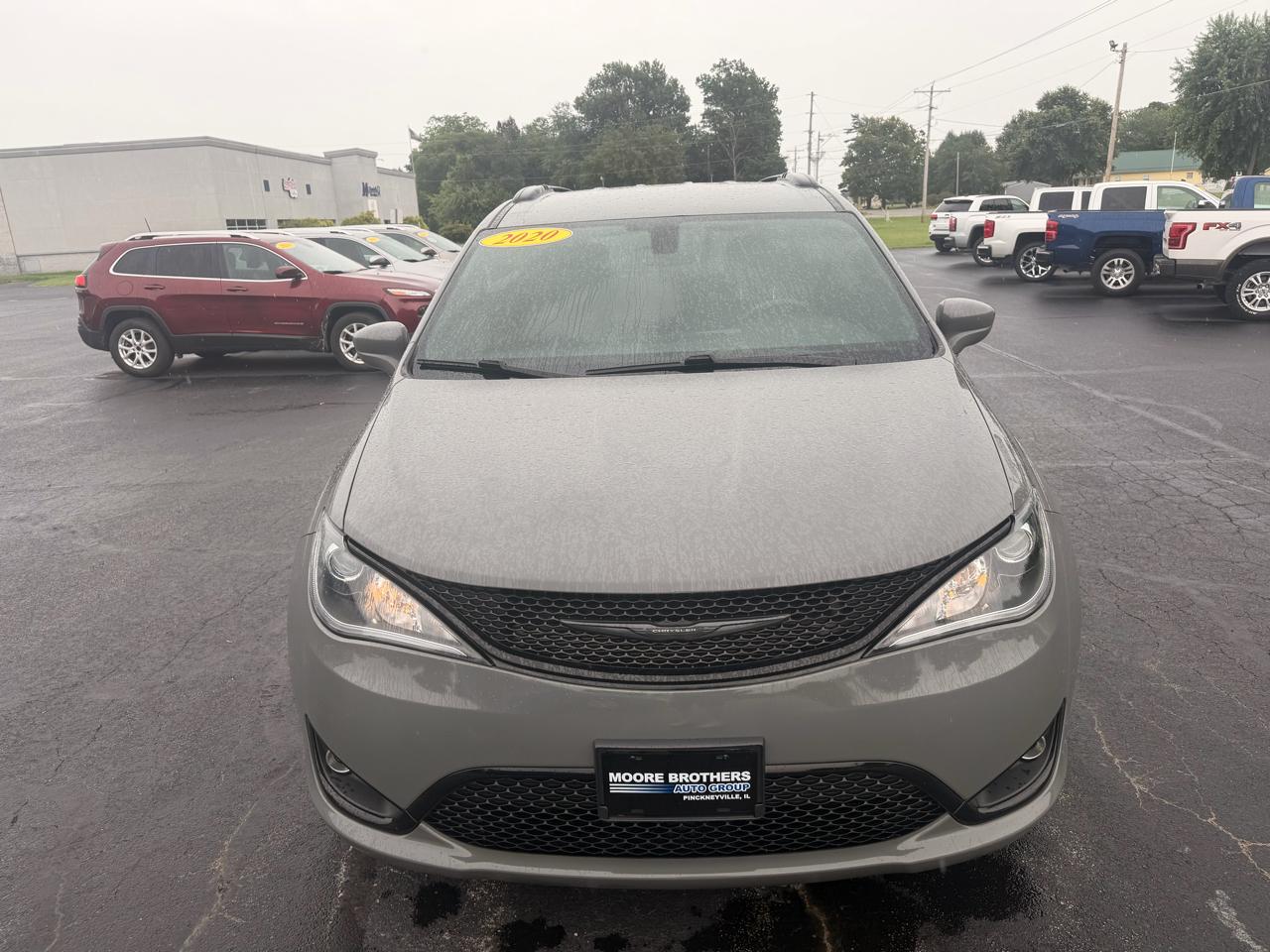 Chrysler Pacifica Touring L Plus FWD 2020