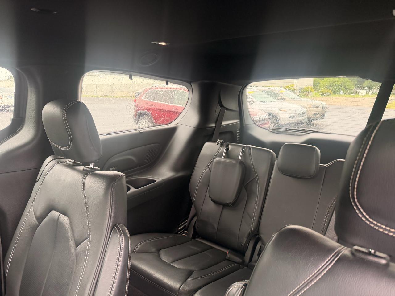 Chrysler Pacifica Touring L Plus FWD 2020