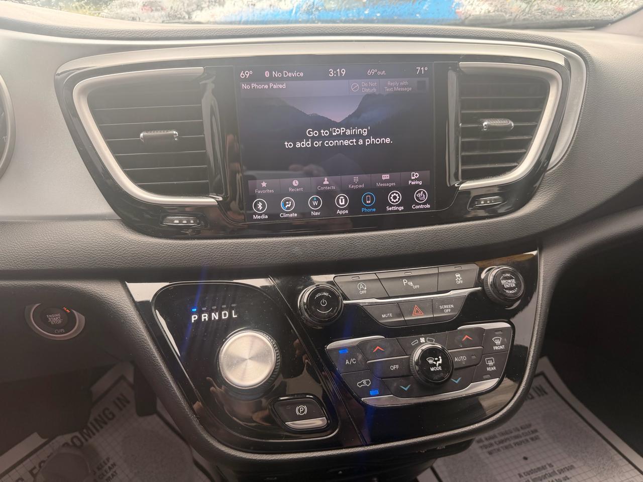 Chrysler Pacifica Touring L Plus FWD 2020