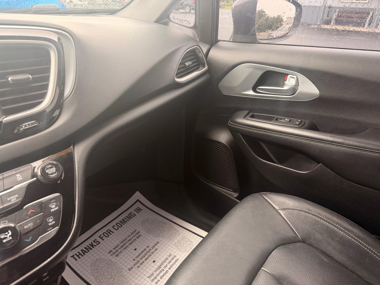 Chrysler Pacifica Touring L Plus FWD 2020