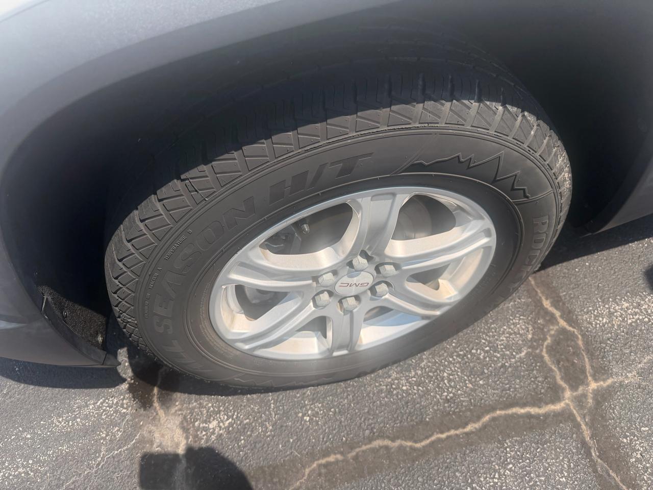 GMC Acadia FWD 4dr SLE w/SLE-1 2017