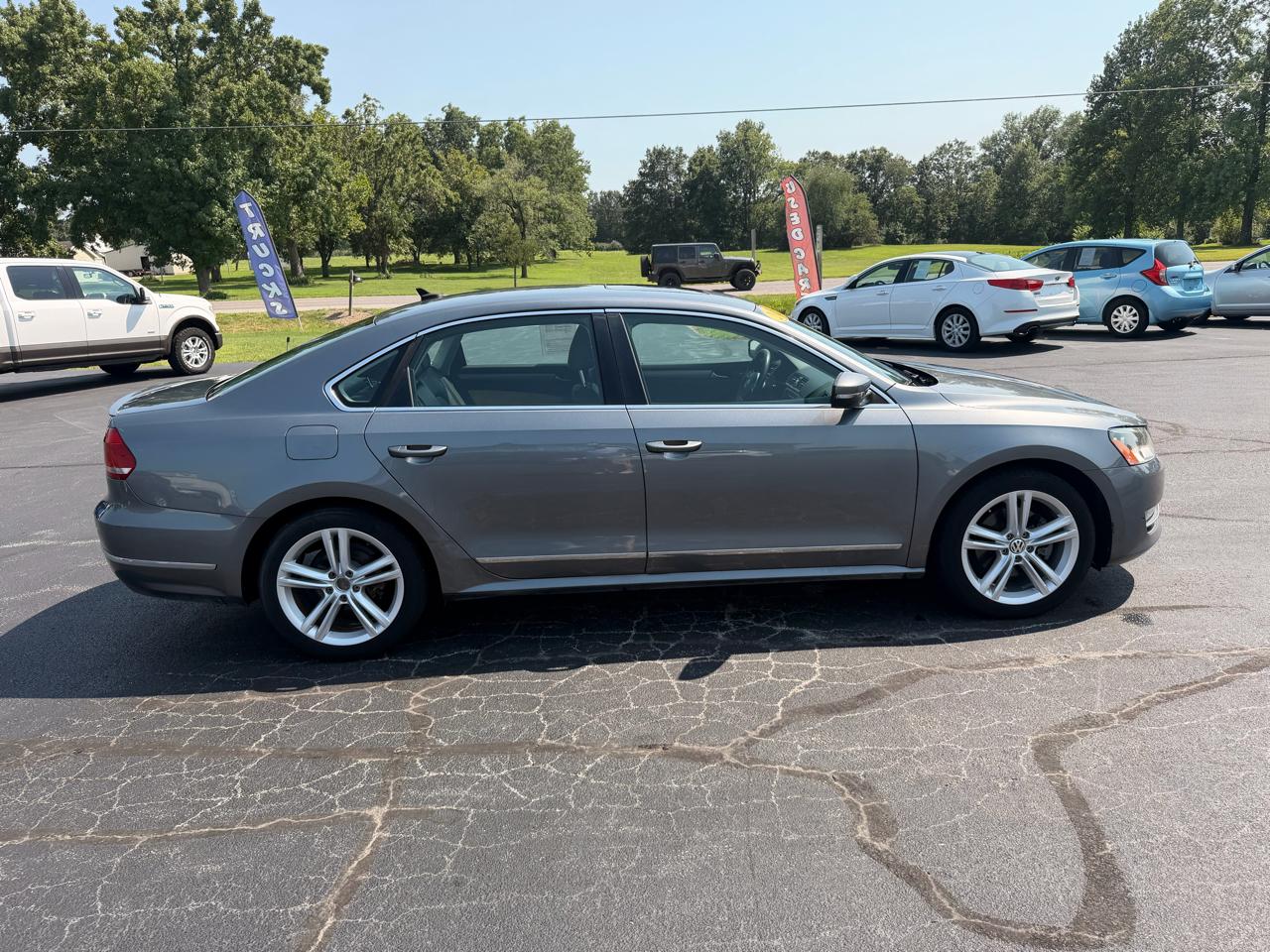 Volkswagen Passat 4dr Sdn 1.8T Auto Sport 2015