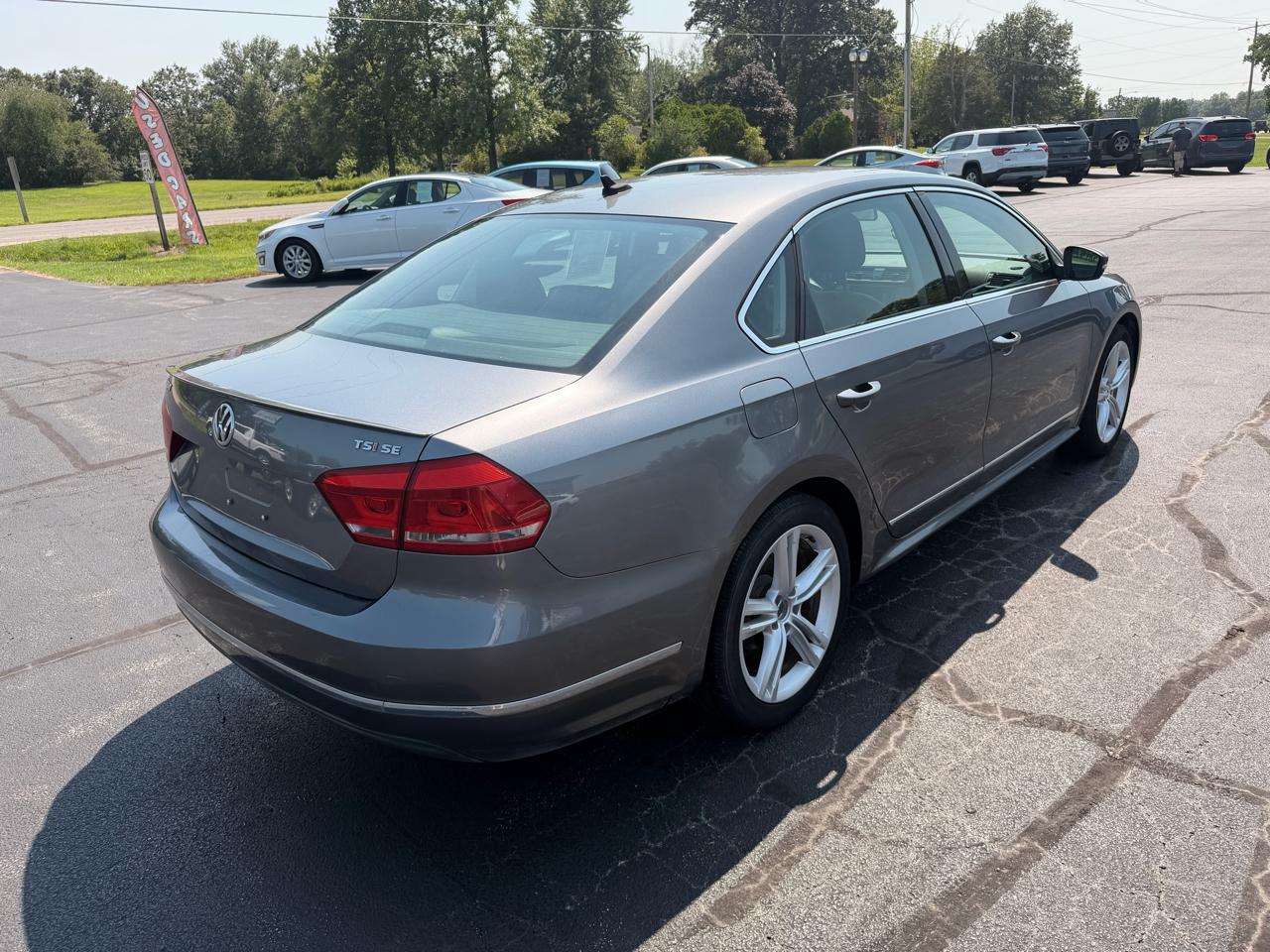 Volkswagen Passat 4dr Sdn 1.8T Auto Sport 2015
