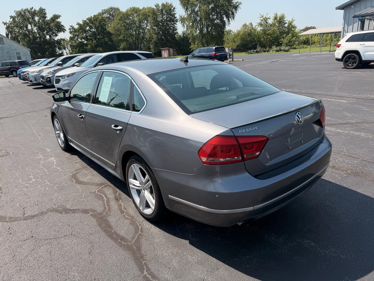 Volkswagen Passat 4dr Sdn 1.8T Auto Sport 2015