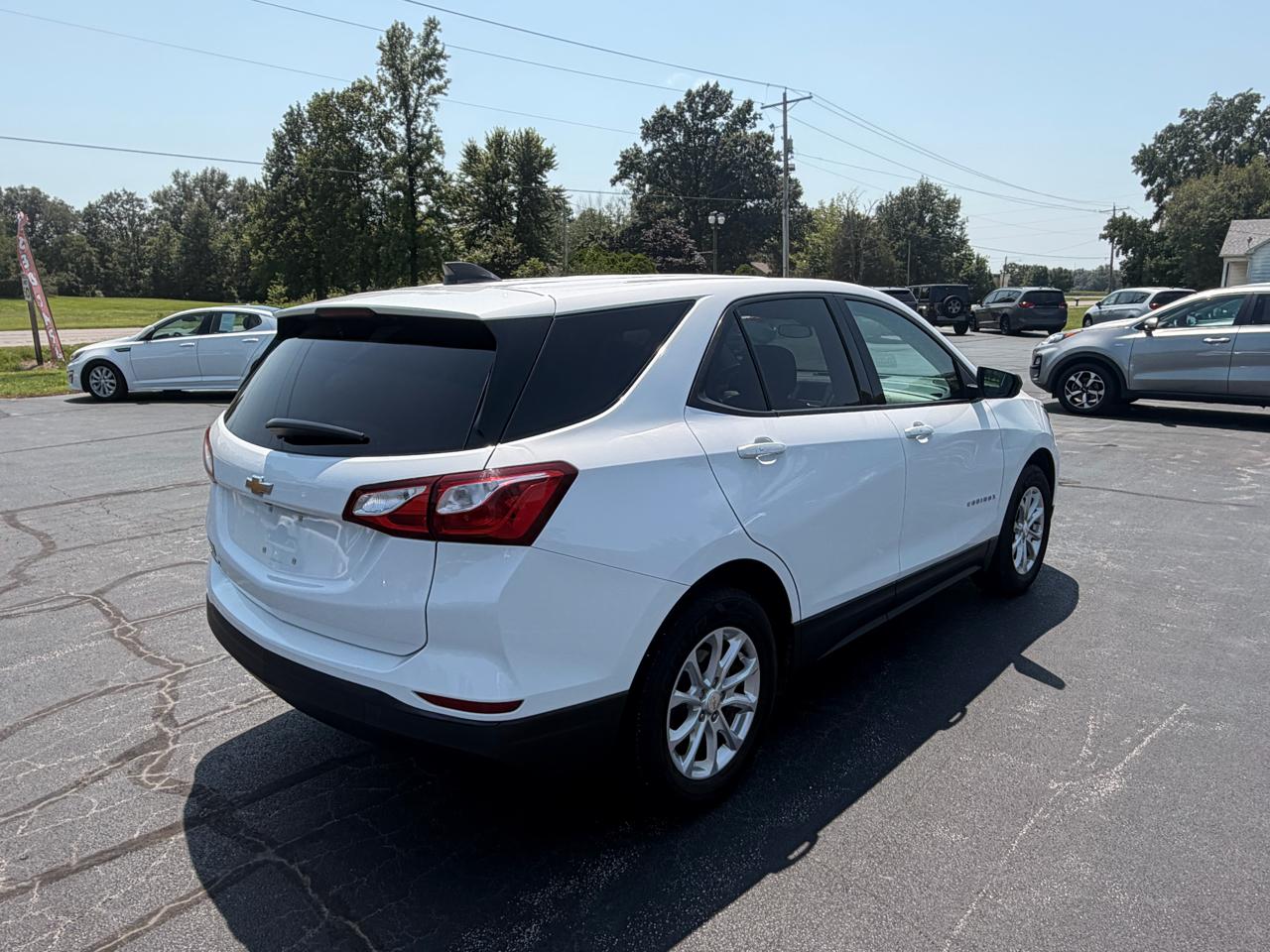 Chevrolet Equinox FWD 4dr LS w/1LS 2019