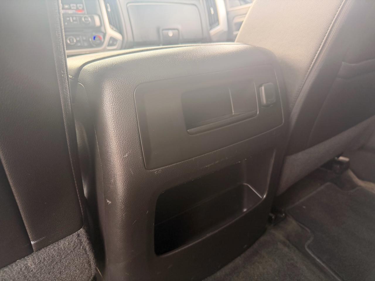 GMC Sierra 1500 4WD Crew Cab 143.5" SLT 2016