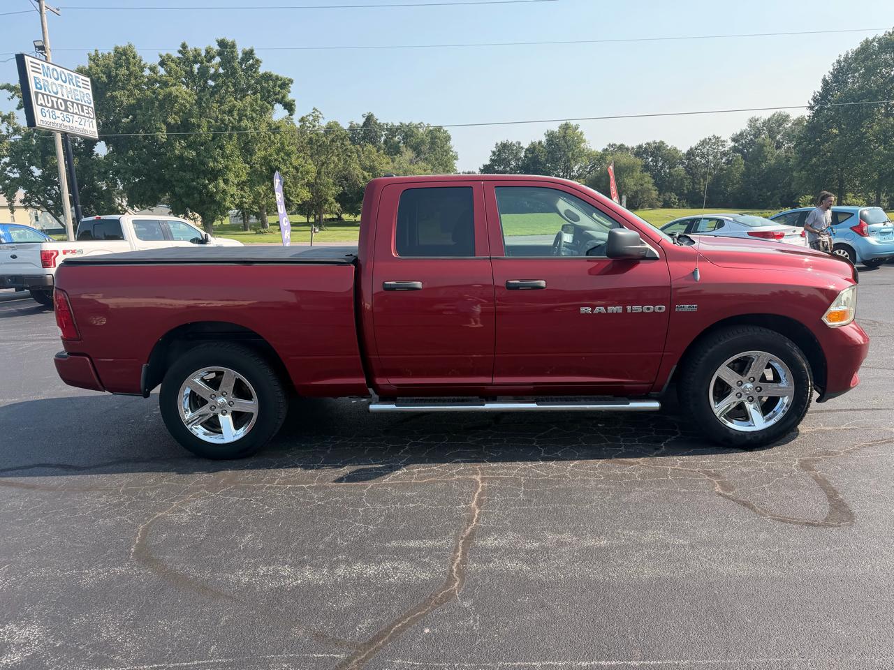 RAM 1500 2WD Quad Cab 140.5" Express 2012