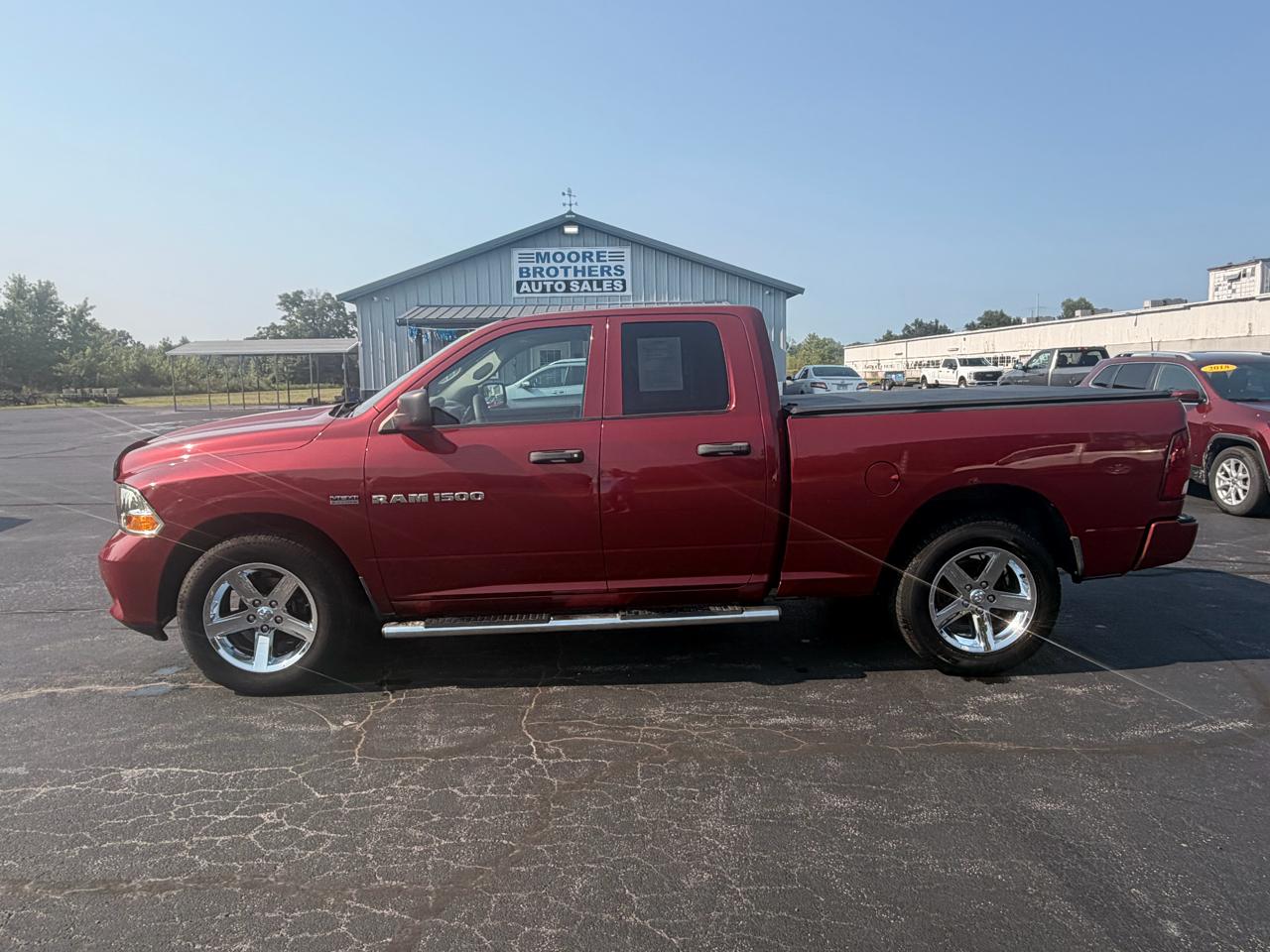 RAM 1500 2WD Quad Cab 140.5" Express 2012