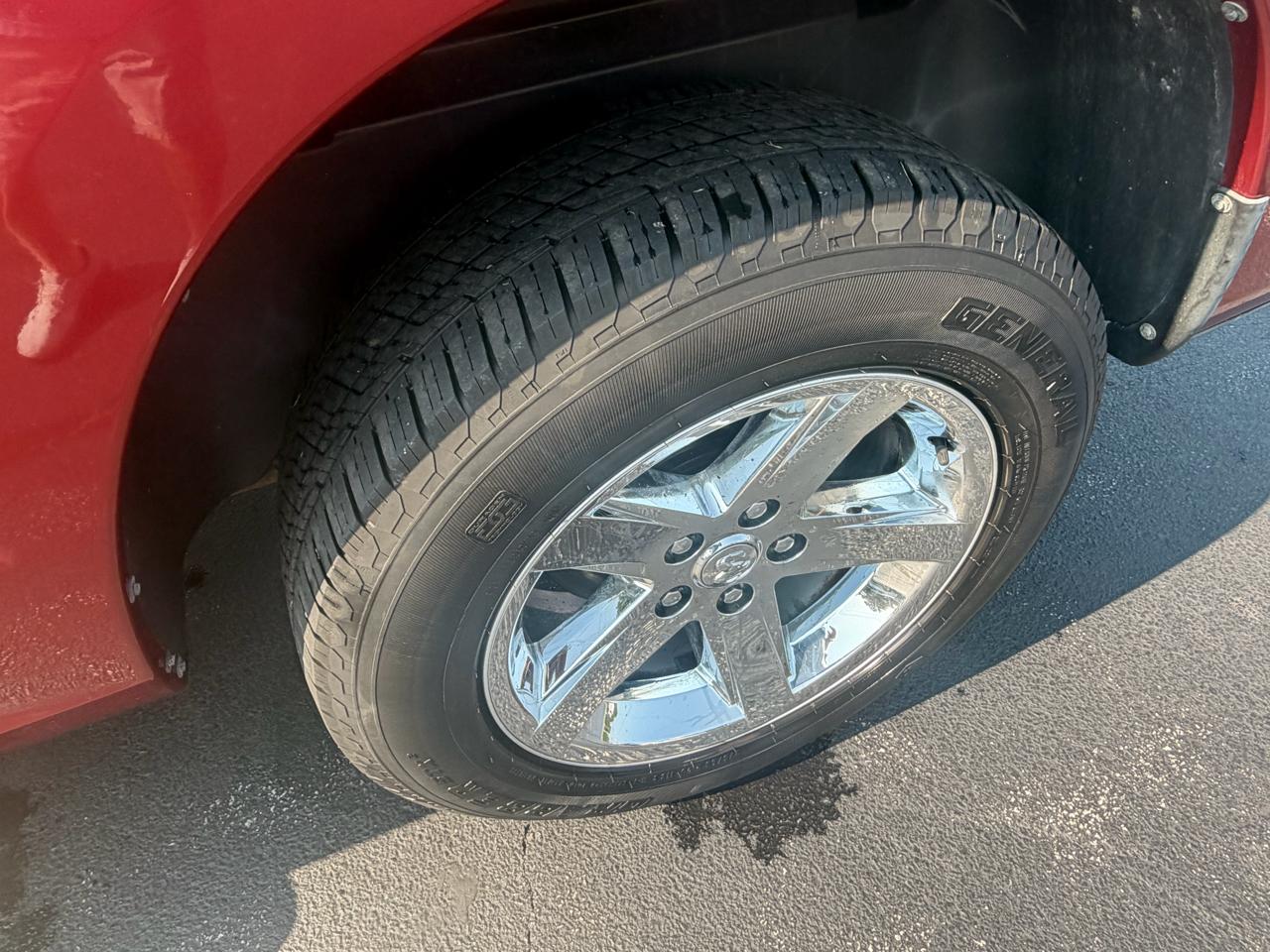 RAM 1500 2WD Quad Cab 140.5" Express 2012