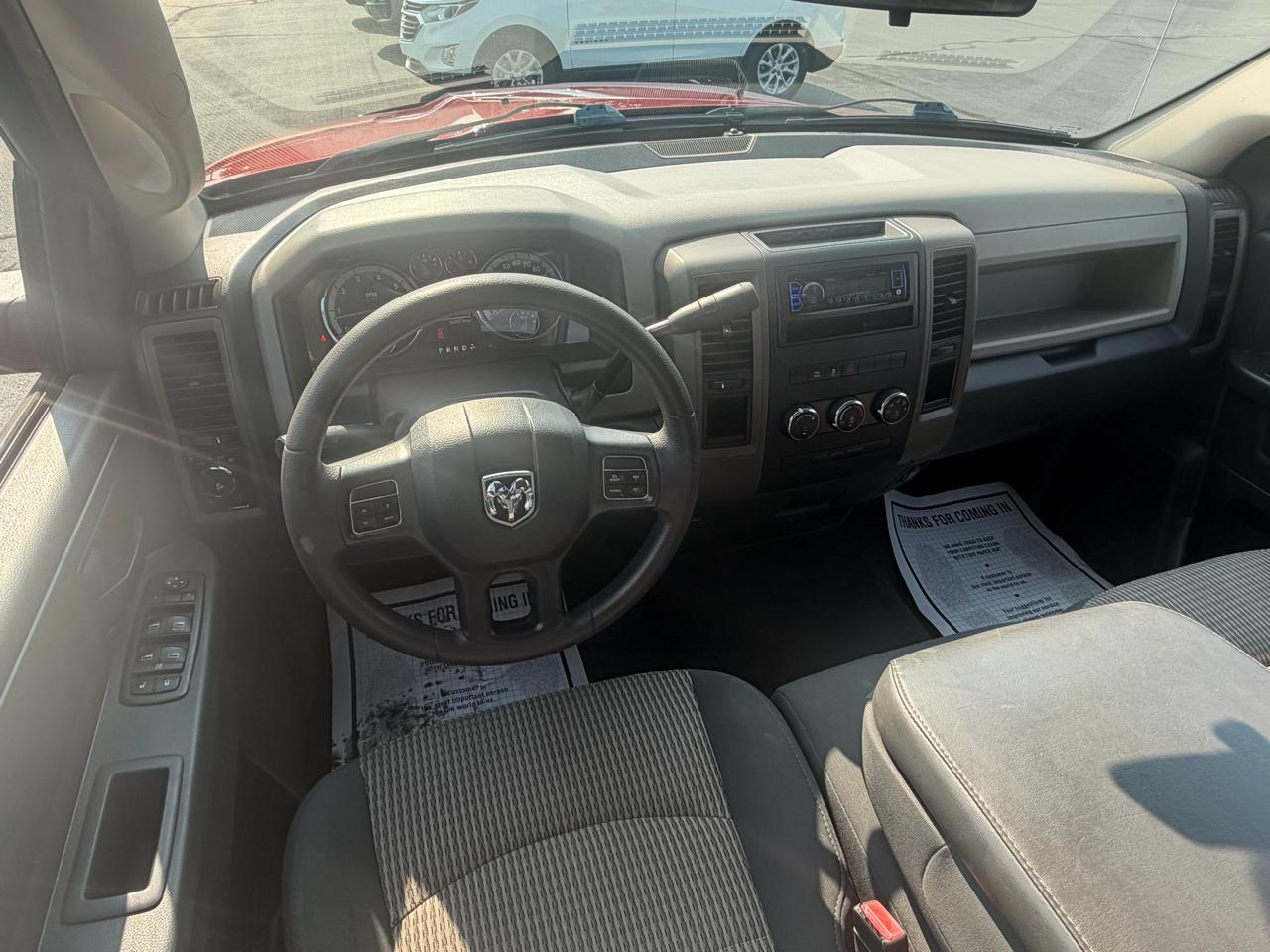 RAM 1500 2WD Quad Cab 140.5" Express 2012