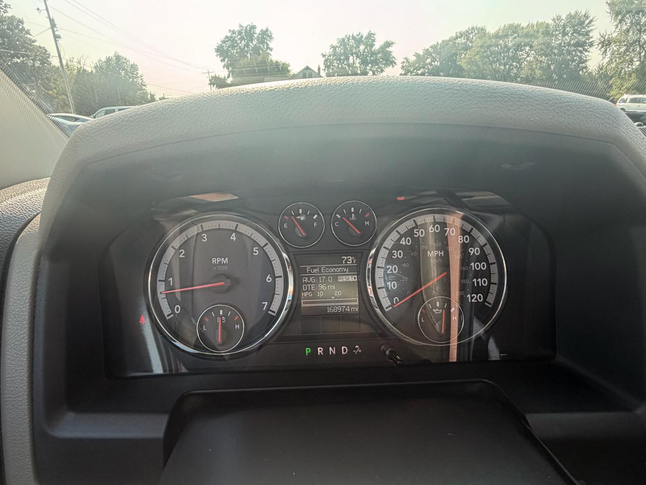 RAM 1500 2WD Quad Cab 140.5" Express 2012