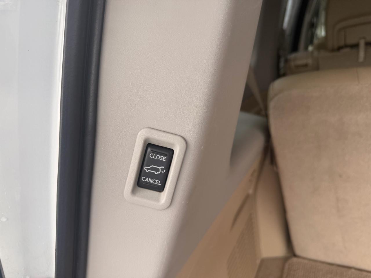 Nissan Armada 2WD 4dr Platinum 2012