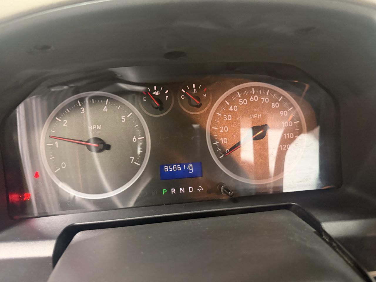 RAM 1500 4WD Reg Cab 140.5" ST 2011