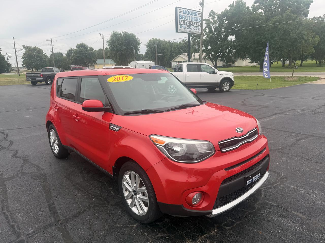 2017 Kia Soul + Auto