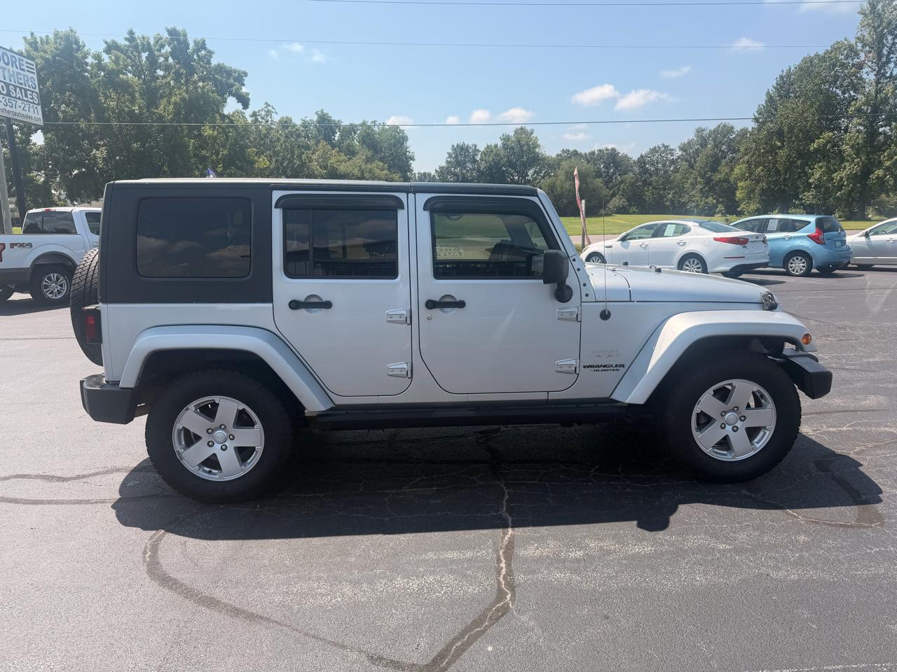 Jeep Wrangler Unlimited 4WD 4dr Sahara 2010