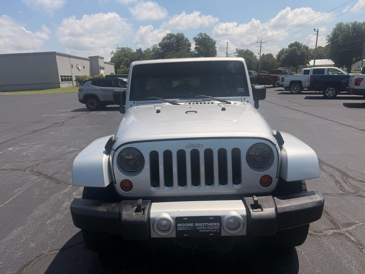 Jeep Wrangler Unlimited 4WD 4dr Sahara 2010