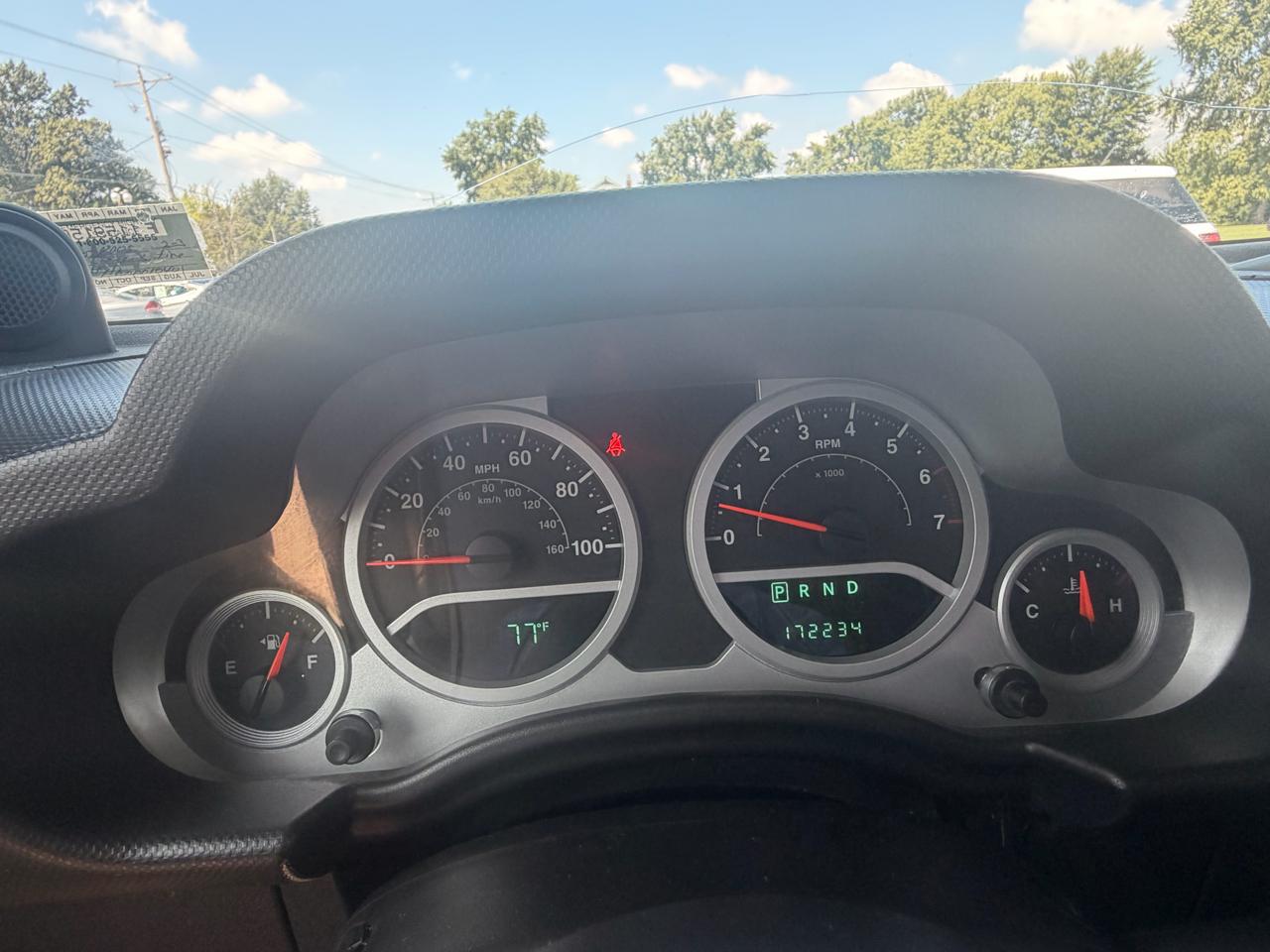 Jeep Wrangler Unlimited 4WD 4dr Sahara 2010