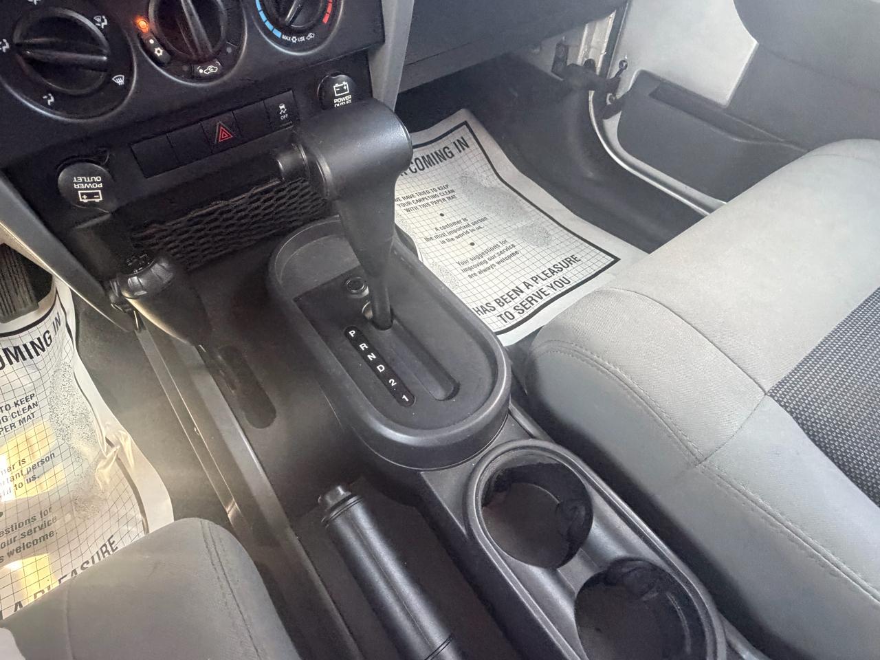 Jeep Wrangler Unlimited 4WD 4dr Sahara 2010