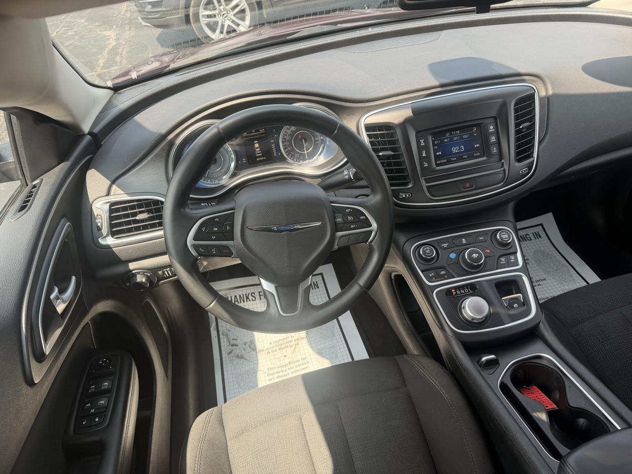 Chrysler 200 4dr Sdn Limited FWD 2016