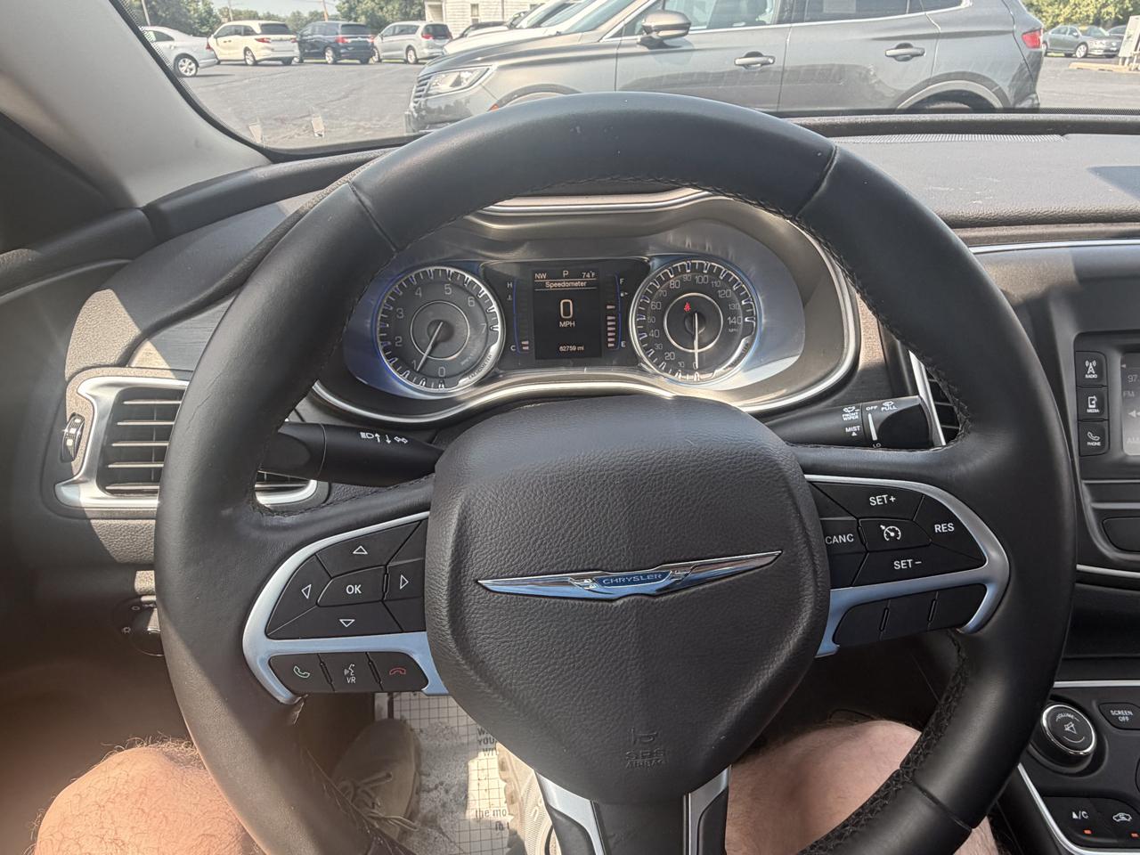 Chrysler 200 4dr Sdn Limited FWD 2016