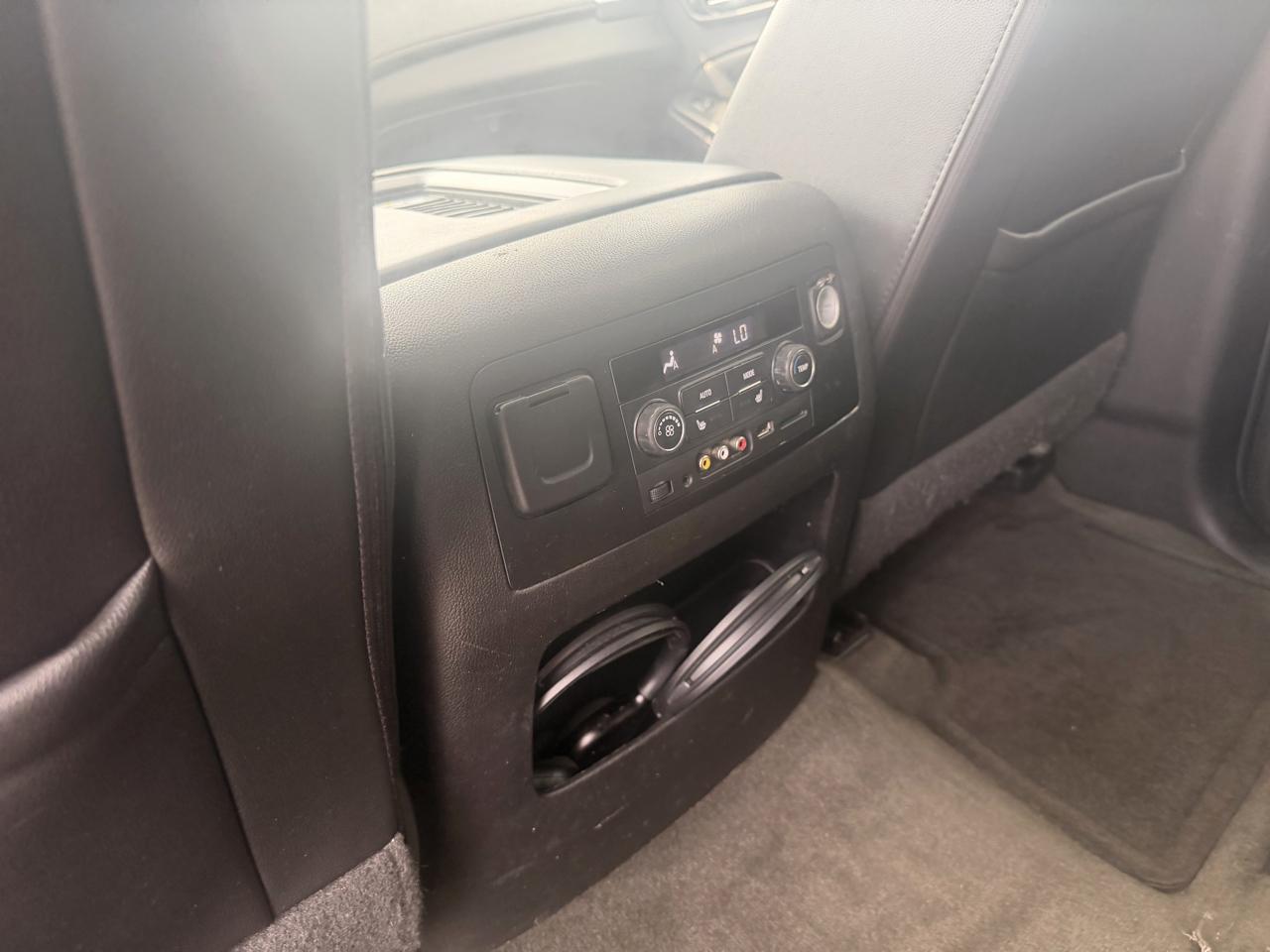 Chevrolet Tahoe 4WD 4dr LT 2016
