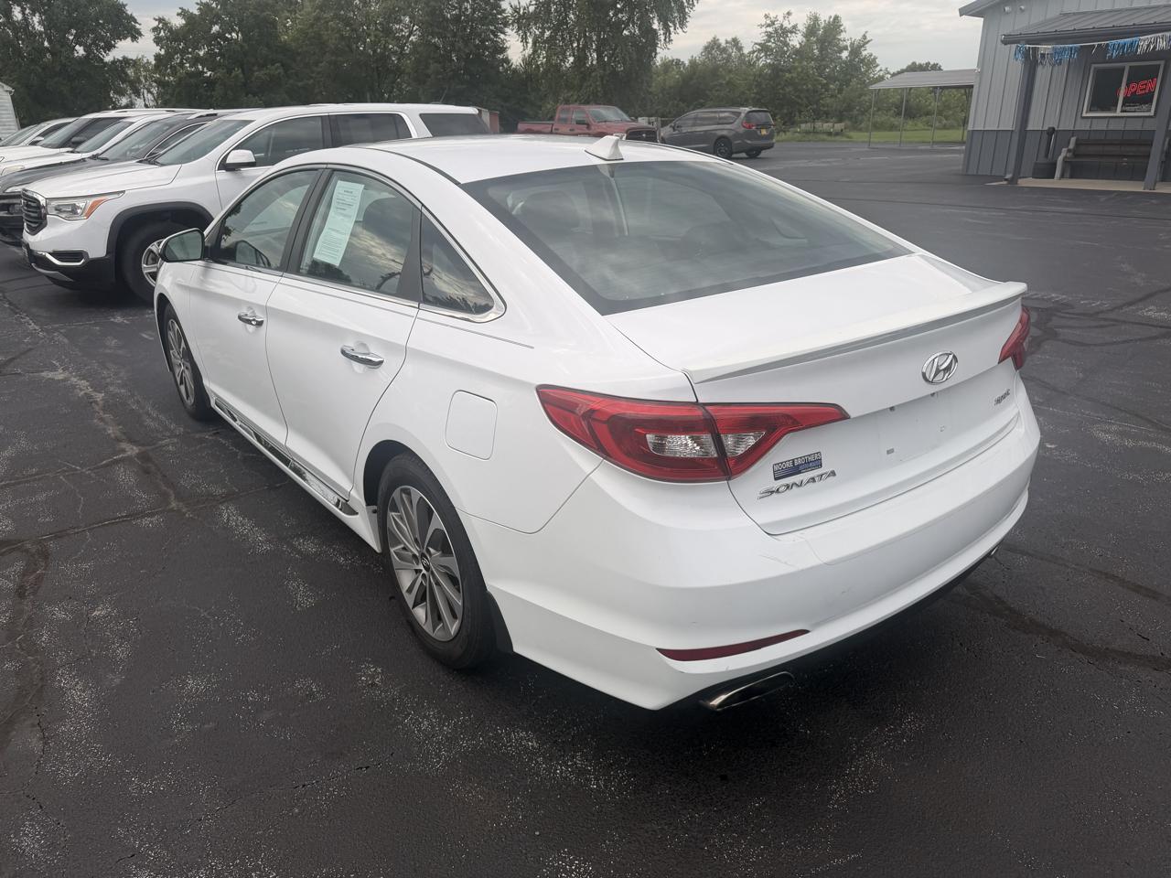Hyundai Sonata 4dr Sdn 2.4L Sport 2015