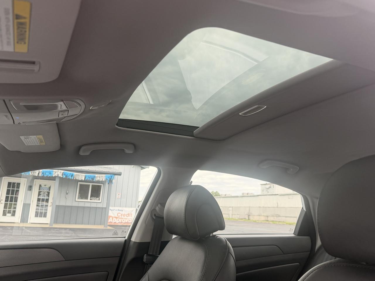 Hyundai Sonata 4dr Sdn 2.4L Sport 2015