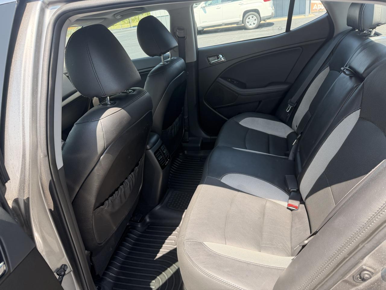 Kia Optima 4dr Sdn 2.0T Auto SX 2012