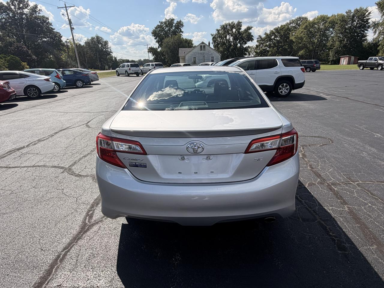 Toyota Camry 4dr Sdn I4 Auto XLE (Natl) 2013