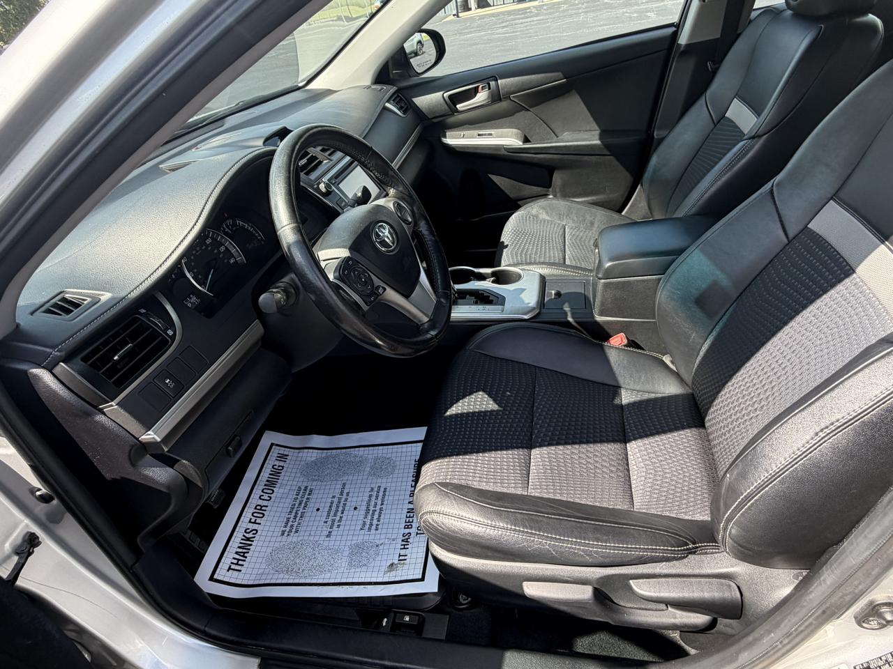 Toyota Camry 4dr Sdn I4 Auto XLE (Natl) 2013