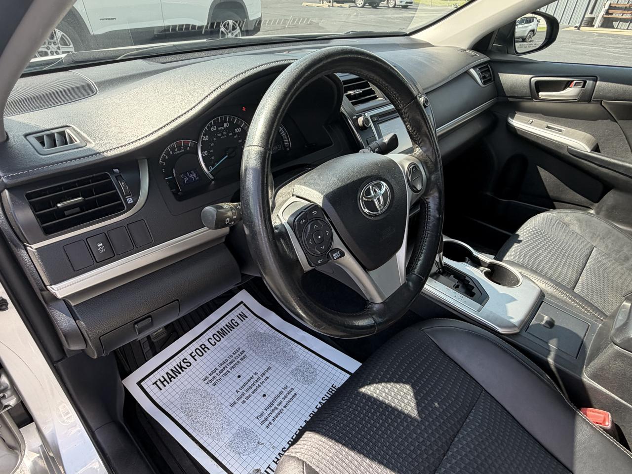 Toyota Camry 4dr Sdn I4 Auto XLE (Natl) 2013