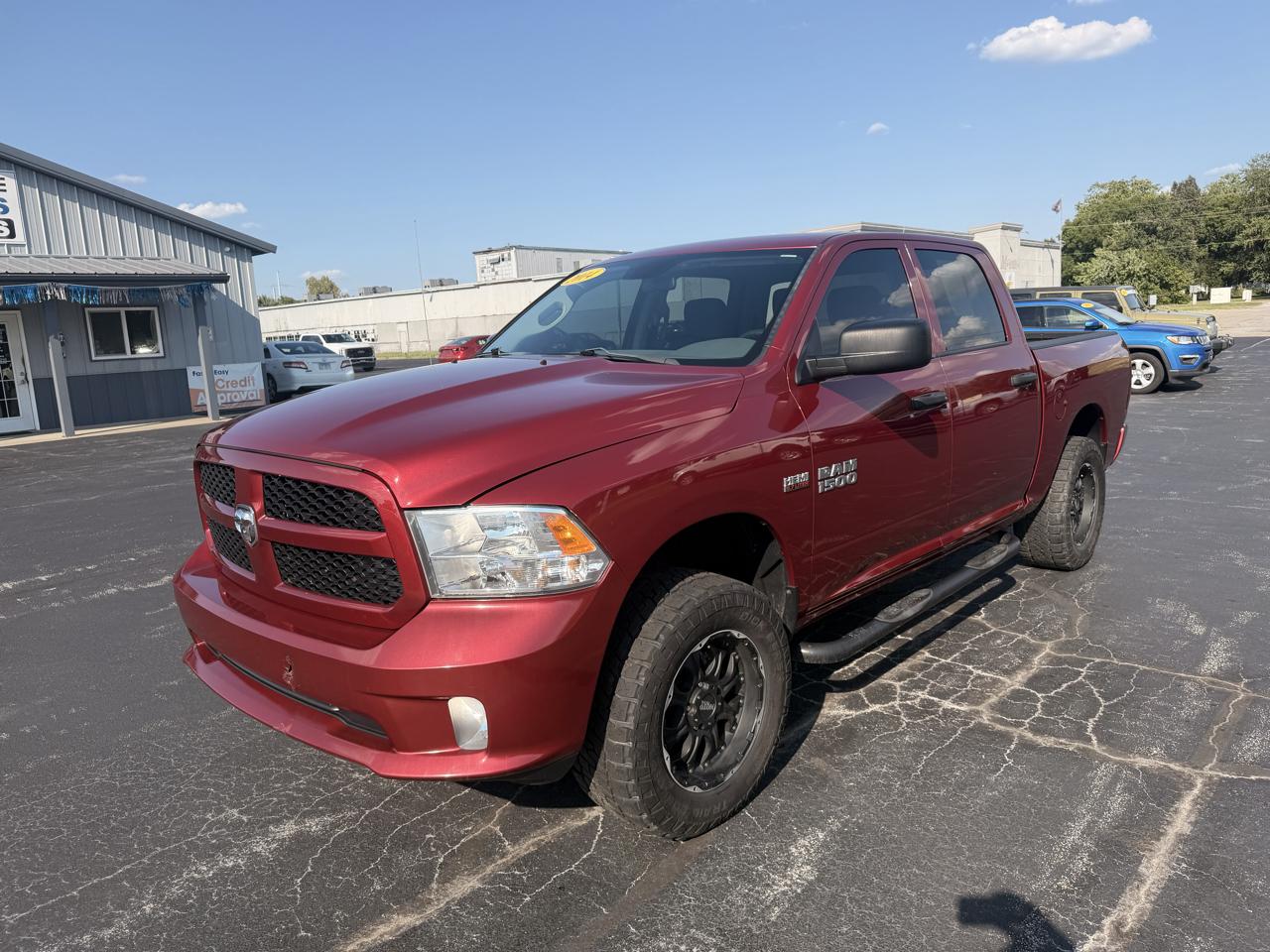 RAM 1500 4WD Crew Cab 140.5" Express 2014